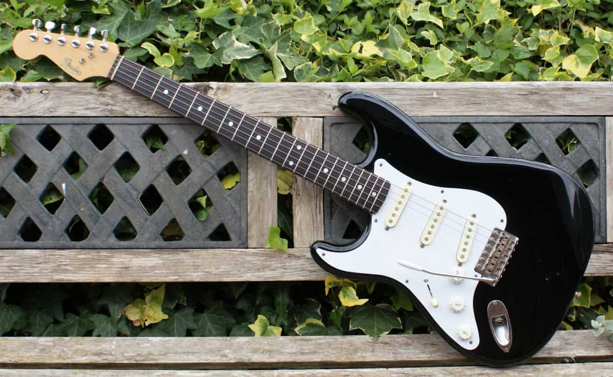 1989 Left Handed Fender Stratocaster Made In Japan, Black & Padded Gig Bag
