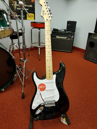 Squier by fender sonic stratocaster black left handed electric guitar