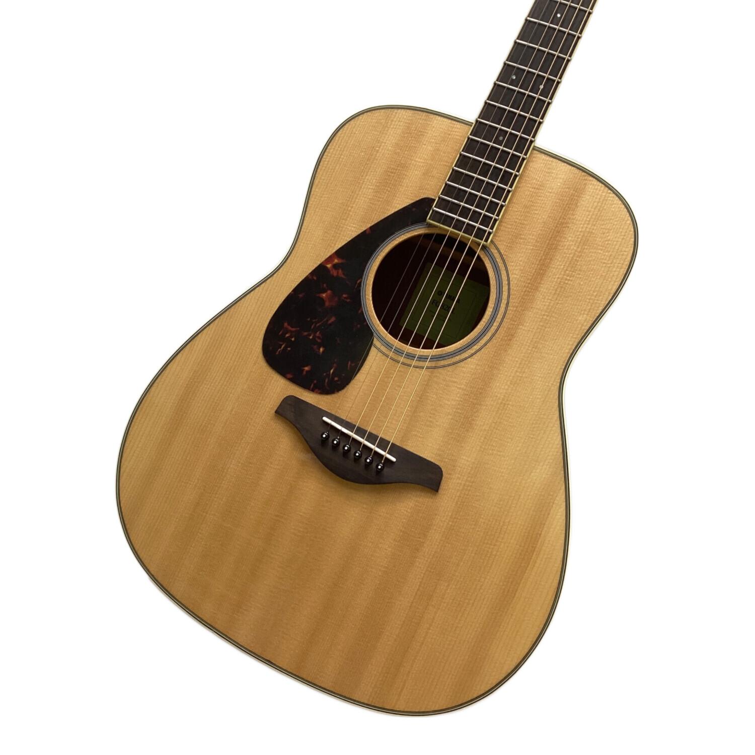 YAMAHA FG820L Lefty acoustic guitar