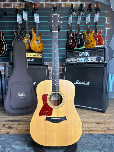 Taylor 110 Natural 2004 Left-Handed Acoustic Guitar