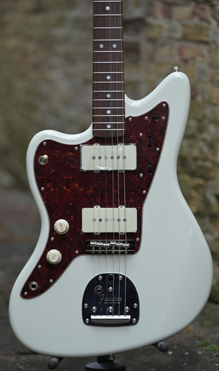 Fender Made in Japan Traditional 60s Jazzmaster®, Left-Handed – Olympic White