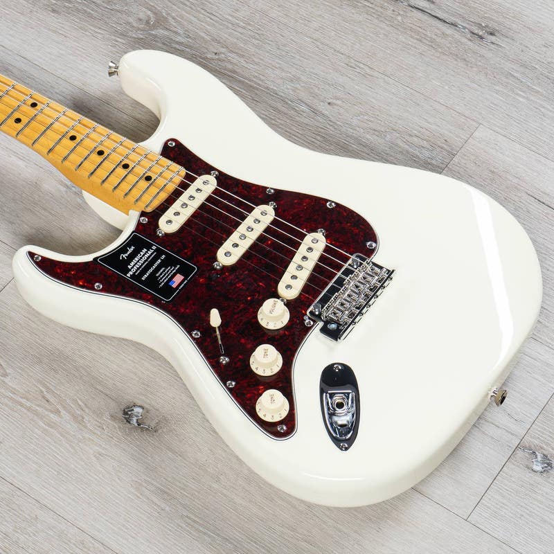 Fender American Professional II Stratocaster Left-Hand Guitar, Maple Fingerboard, Olympic White