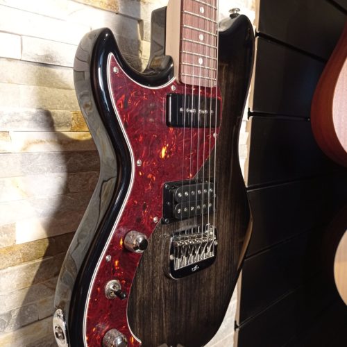 G&L – Custom USA Fallout CLF Research BB gaucher