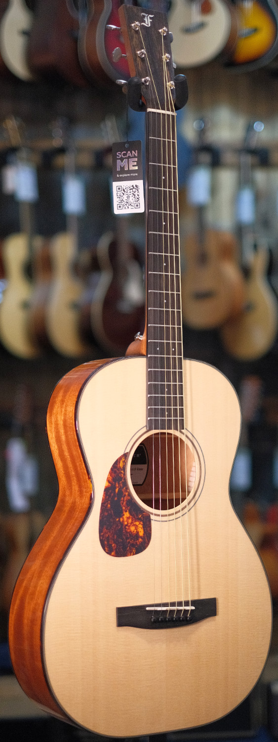 Furch Vintage 1 OOM SM a 43mm Nut Left-Handed Sitka Spruce/African Mahogany Acoustic Guitar