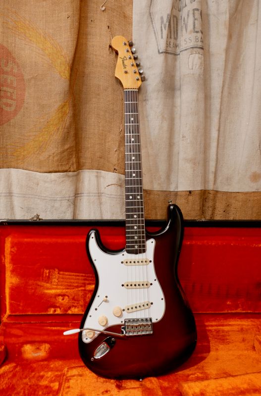 Fender 1965 Fender Stratocaster Dark Sunburst Refin Lefty